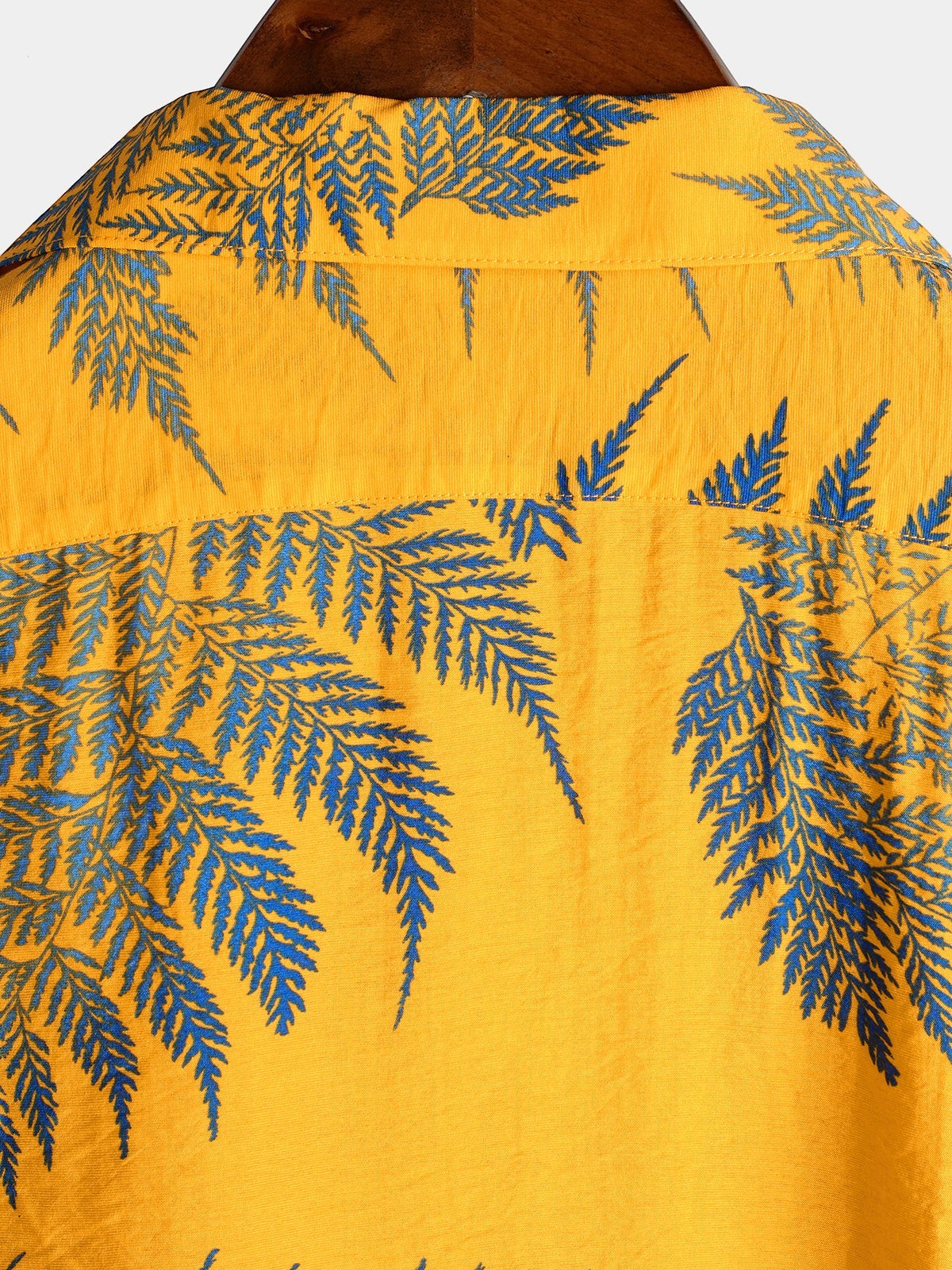 Camisa Hawaiana de Algodón con Estampado Tropical de Hojas