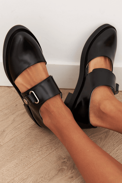 Jane - Mocasines elegantes bordados con hebilla
