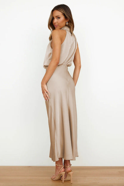 Mariana - Vestido con escote americano