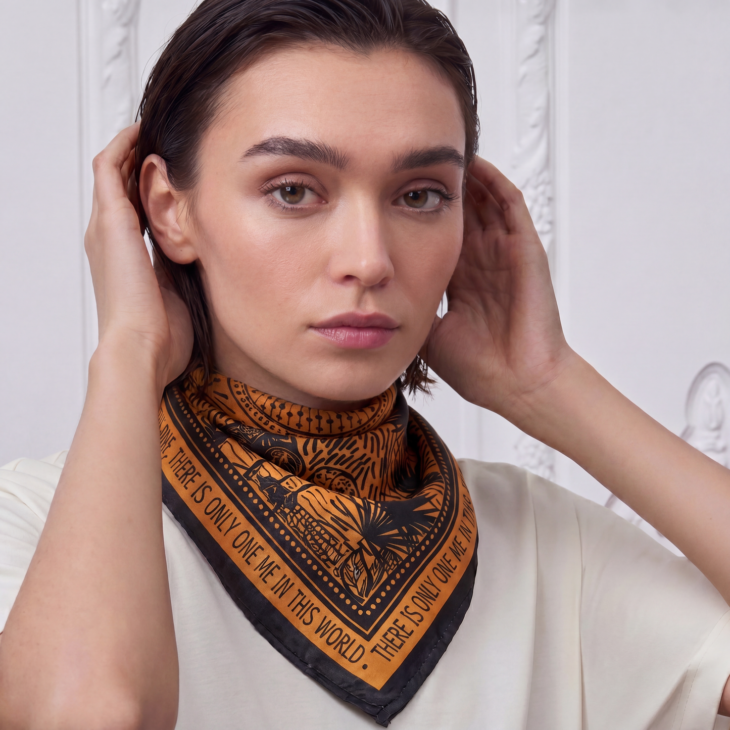 Pañuelo 100% Seda Signature | Victoria Lemaire