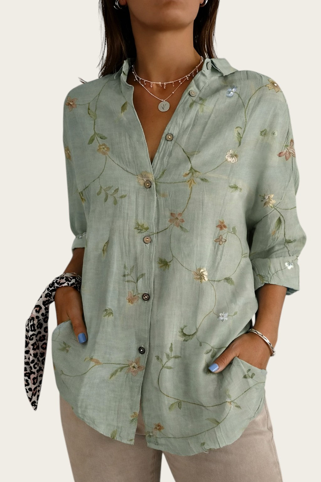 Yllona – Blusa Relajada con Botones