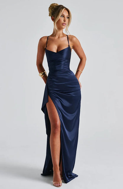 Helen - Vestido que estiliza