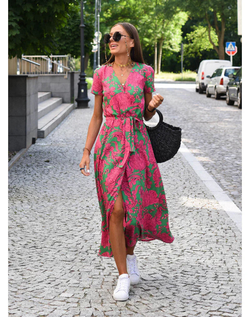 Julia | Vestido Elegante con Escote en V y Corte Moldeador