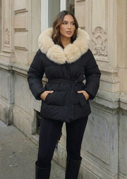 Lara - Chaqueta acolchada con capucha