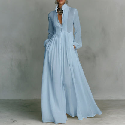 Ona - Vestido largo minimalista con patchwork, cuello alto y mangas largas.