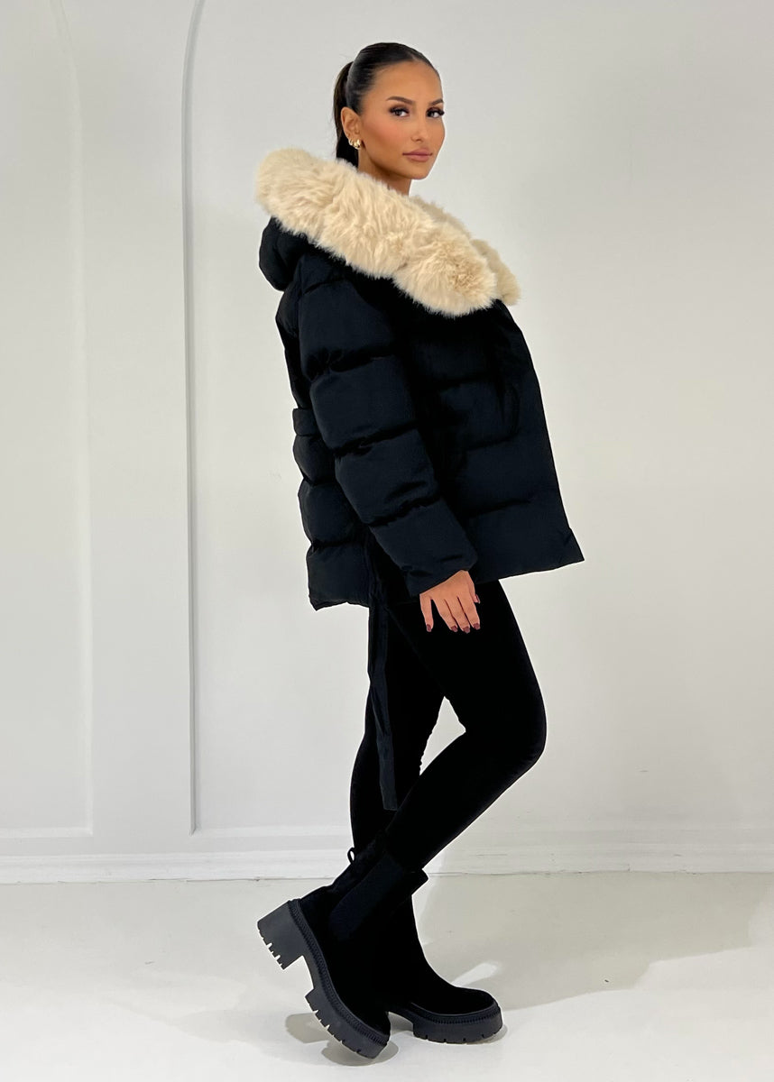 Lara - Chaqueta acolchada con capucha