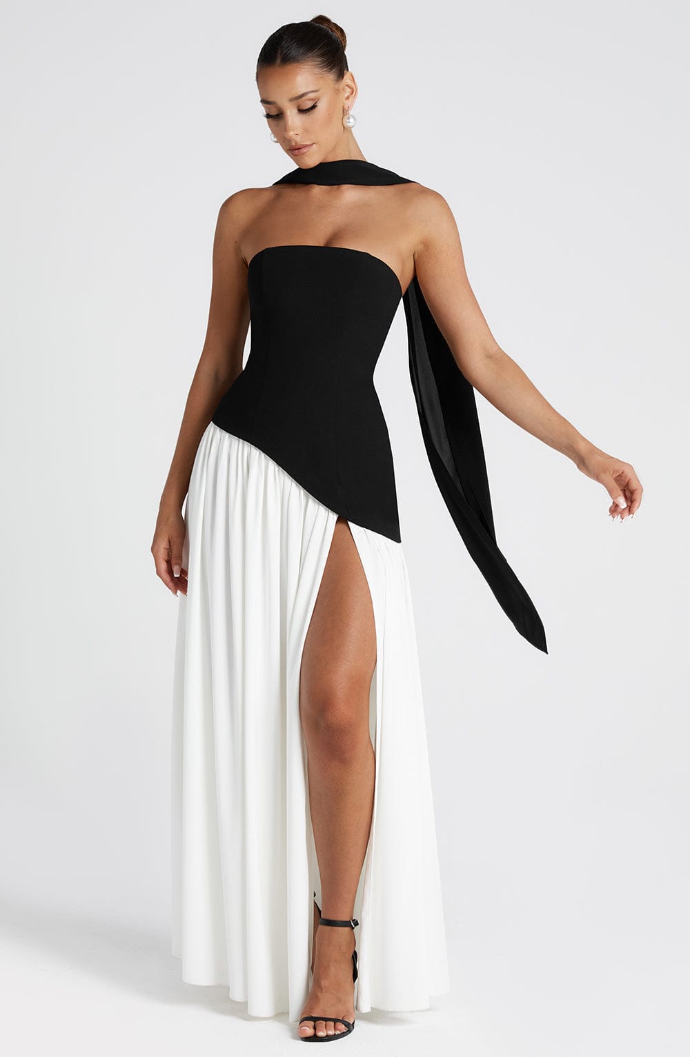 Marsel | Vestido Maxi Sin Tirantes para Mujer con Abertura Alta y Cintura Asimétrica