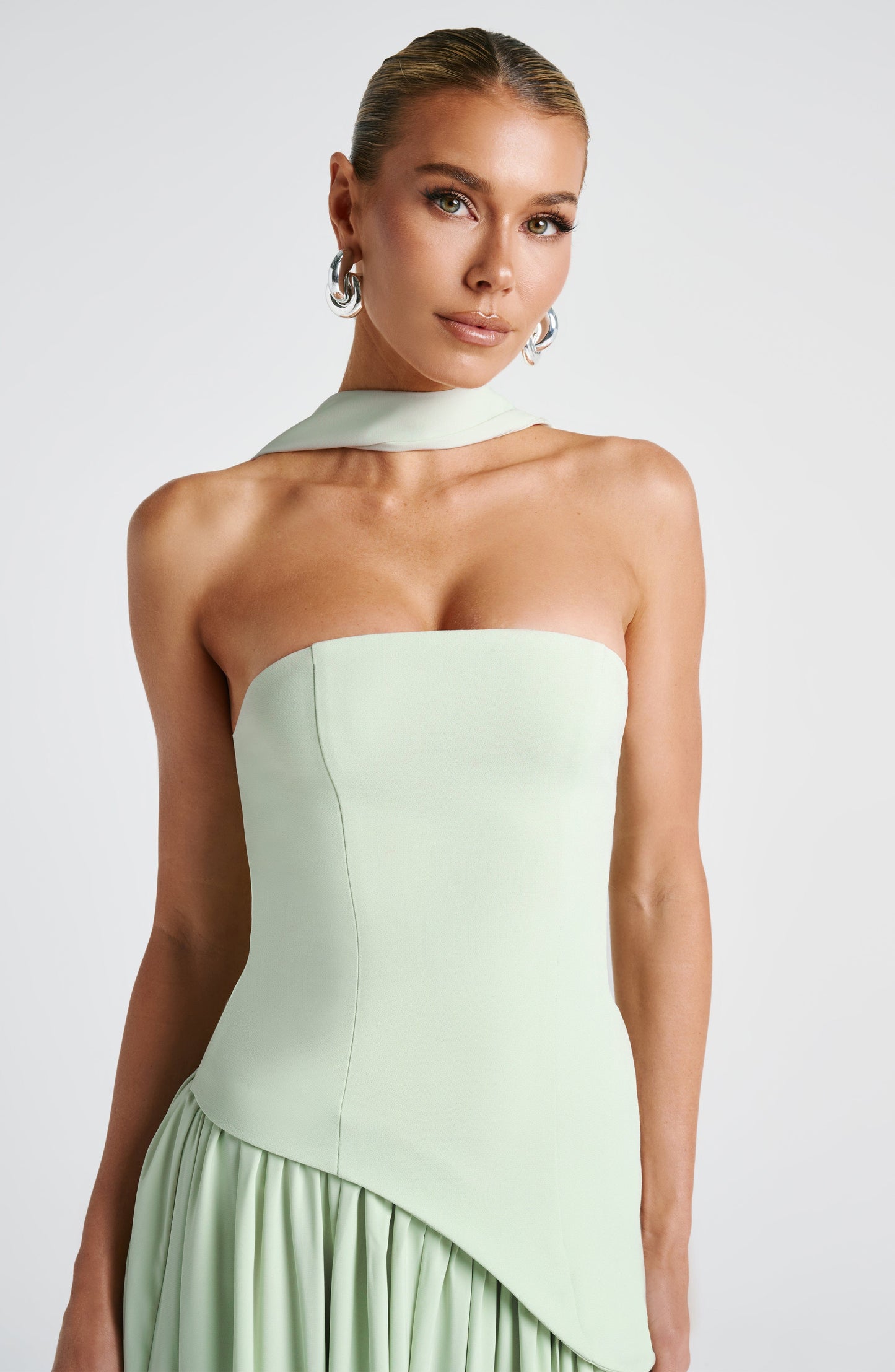 Marsel | Vestido Maxi Sin Tirantes para Mujer con Abertura Alta y Cintura Asimétrica